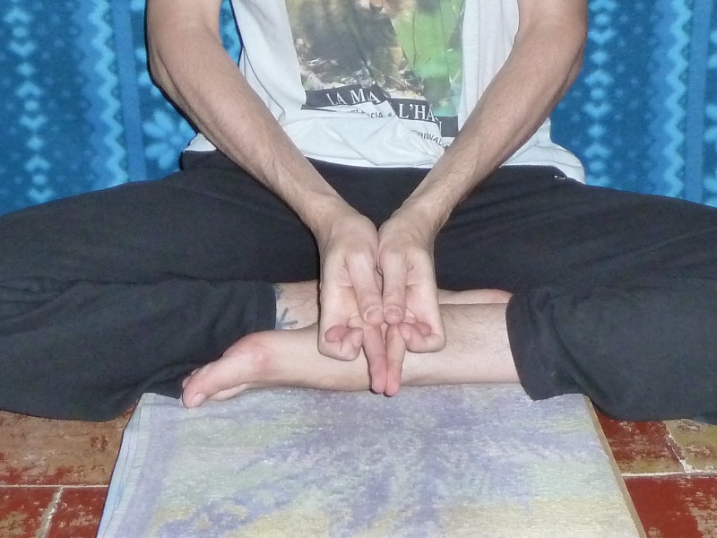 Yoni Mudra B